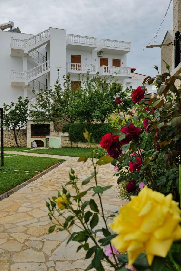 דירות קסאמיל Casa Del Mar מראה חיצוני תמונה