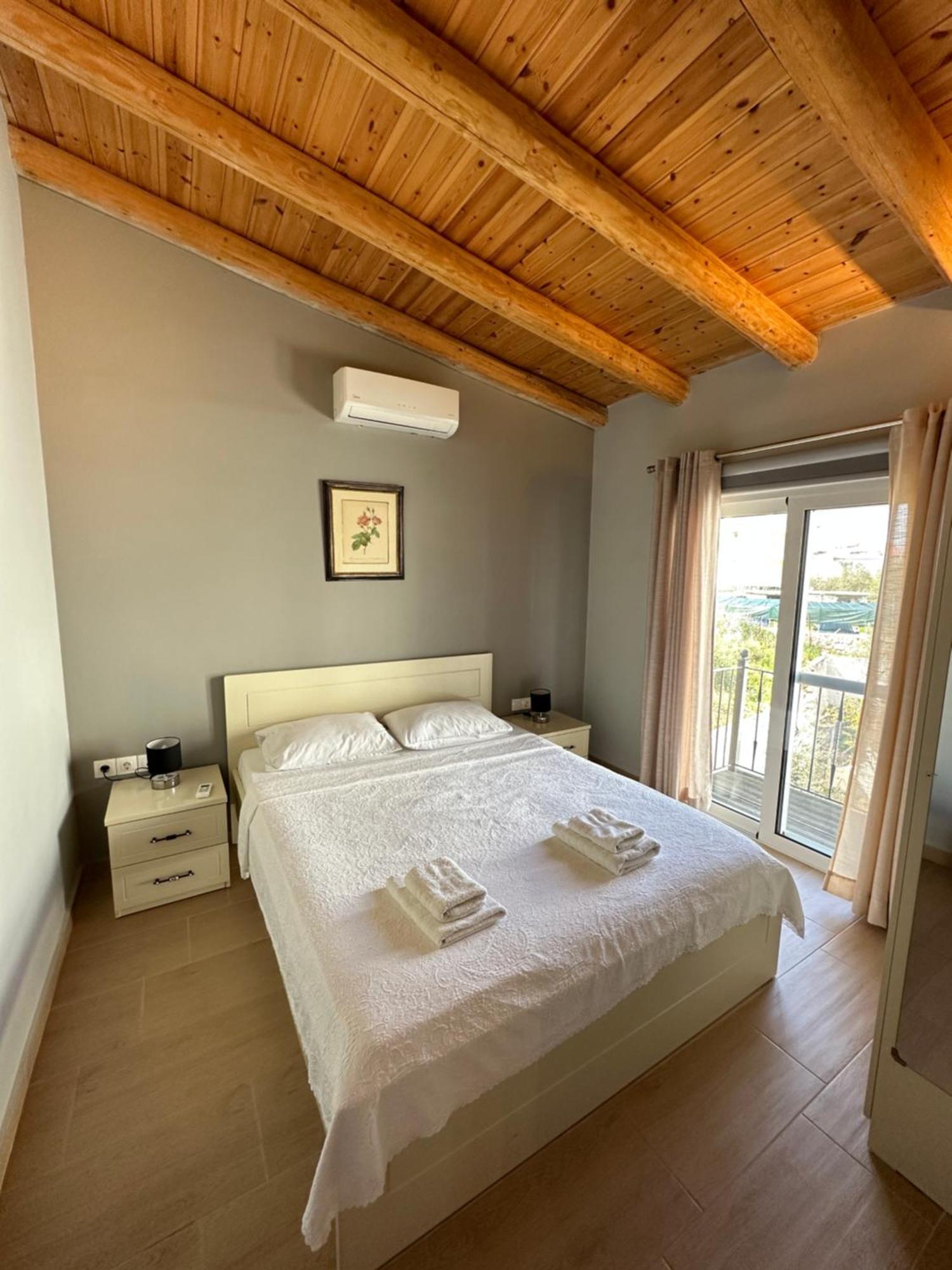 דירות קסאמיל Casa Del Mar מראה חיצוני תמונה