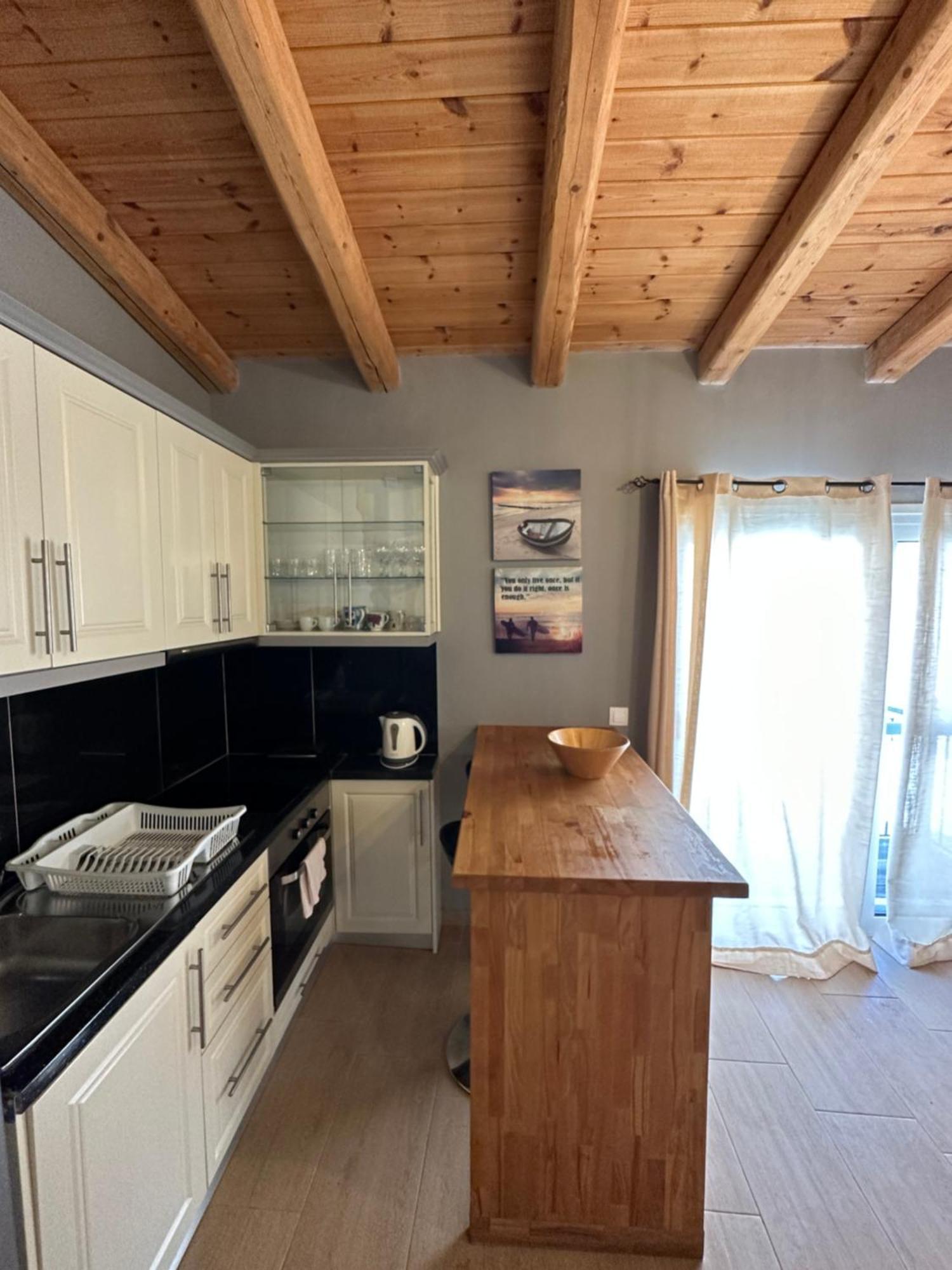 דירות קסאמיל Casa Del Mar מראה חיצוני תמונה