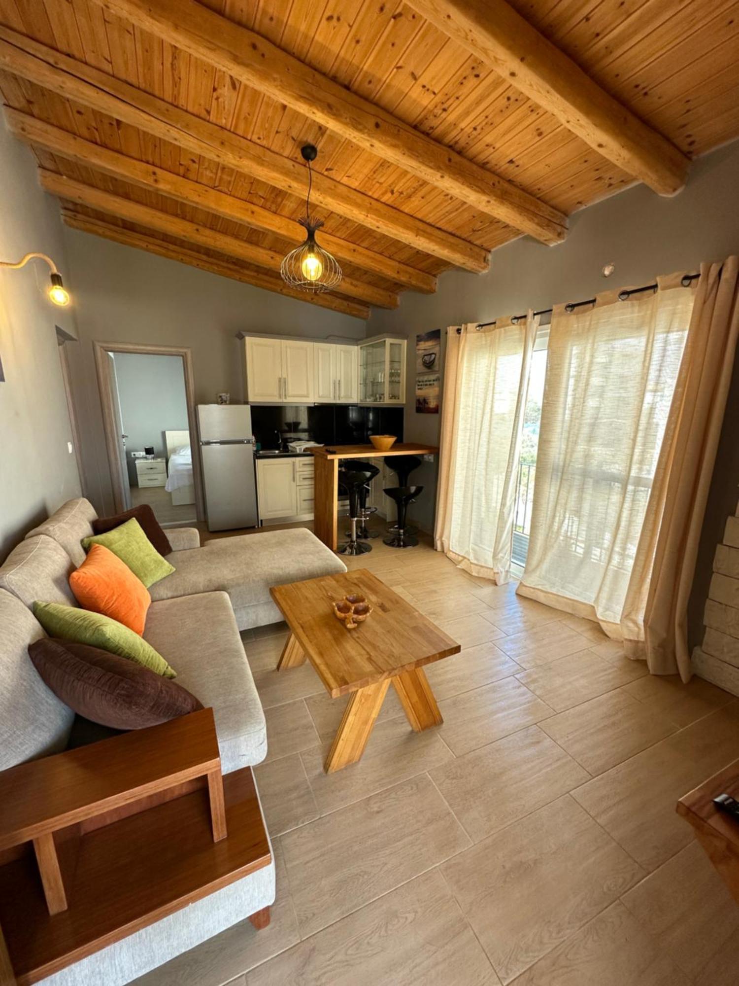דירות קסאמיל Casa Del Mar מראה חיצוני תמונה